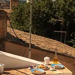 Loft Con Terrazza Sulla Scala Apartment *