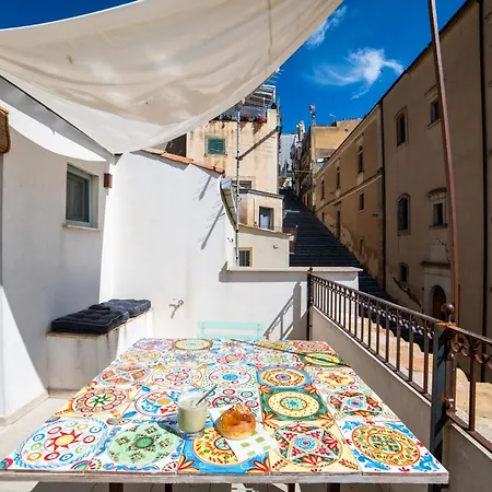 Appartement Loft Con Terrazzo Sulla Scala Caltagirone