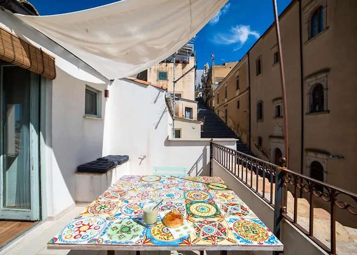 公寓 Loft Con Terrazza Sulla Scala 卡尔塔吉罗