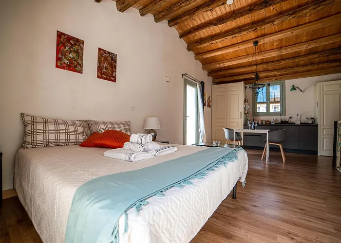 Loft Con Terrazza Sulla Scala 卡尔塔吉罗